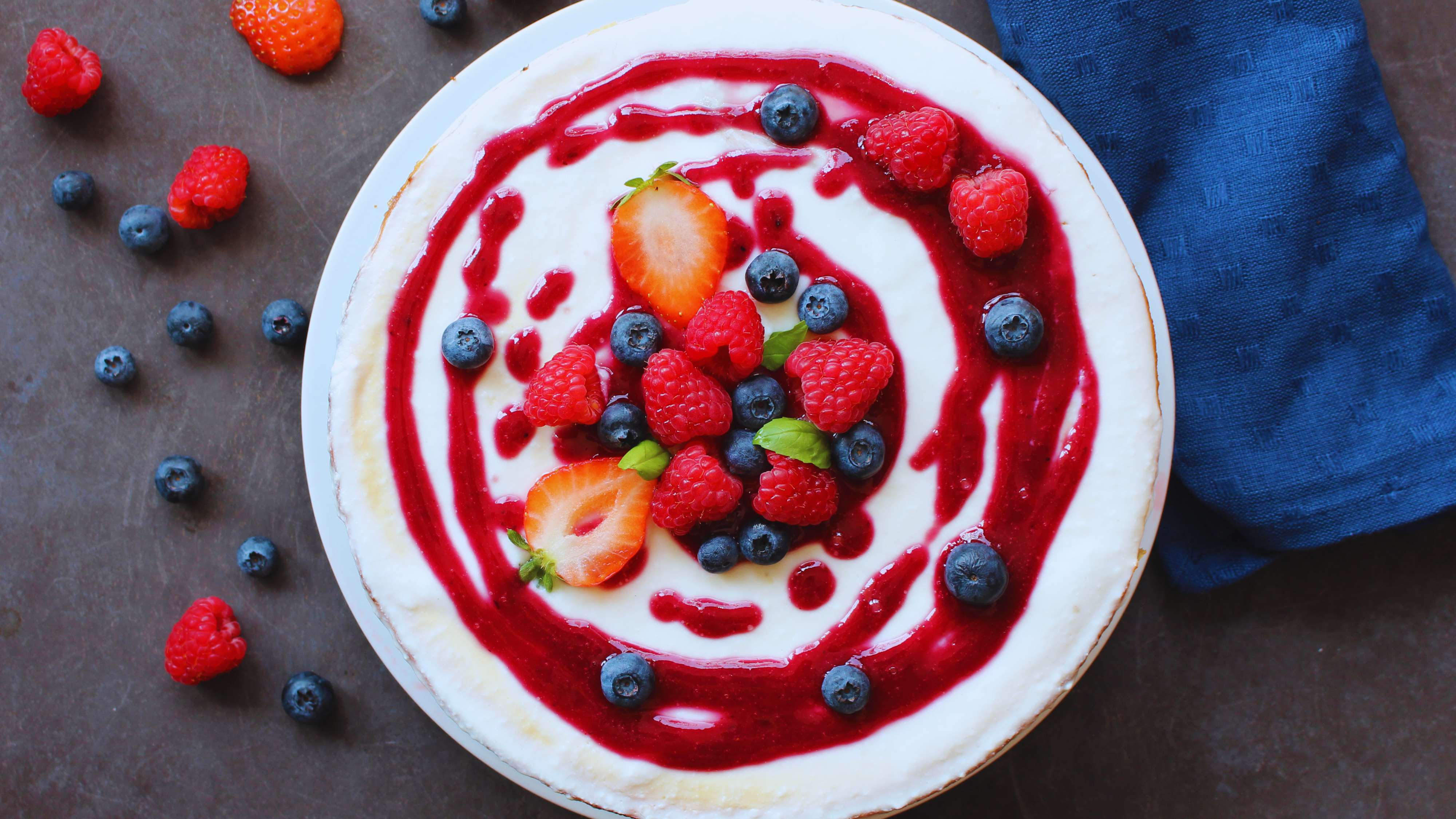 Classic Cheesecake with Berry Topping