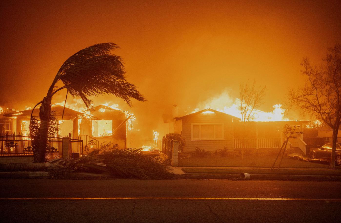 The Eaton Fire Burns in Altadena, California. (Ethan Swope/AP)