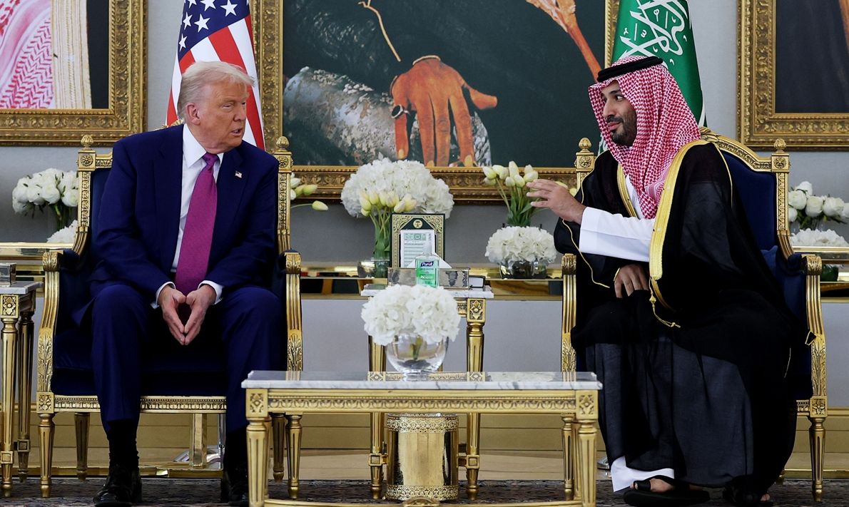 US President Donald Trump meets Saudi Crown Prince Mohammed bin Salman upon arriving at King Khalid Airport in Riyadh on May 13, 2025. Photo: VCG