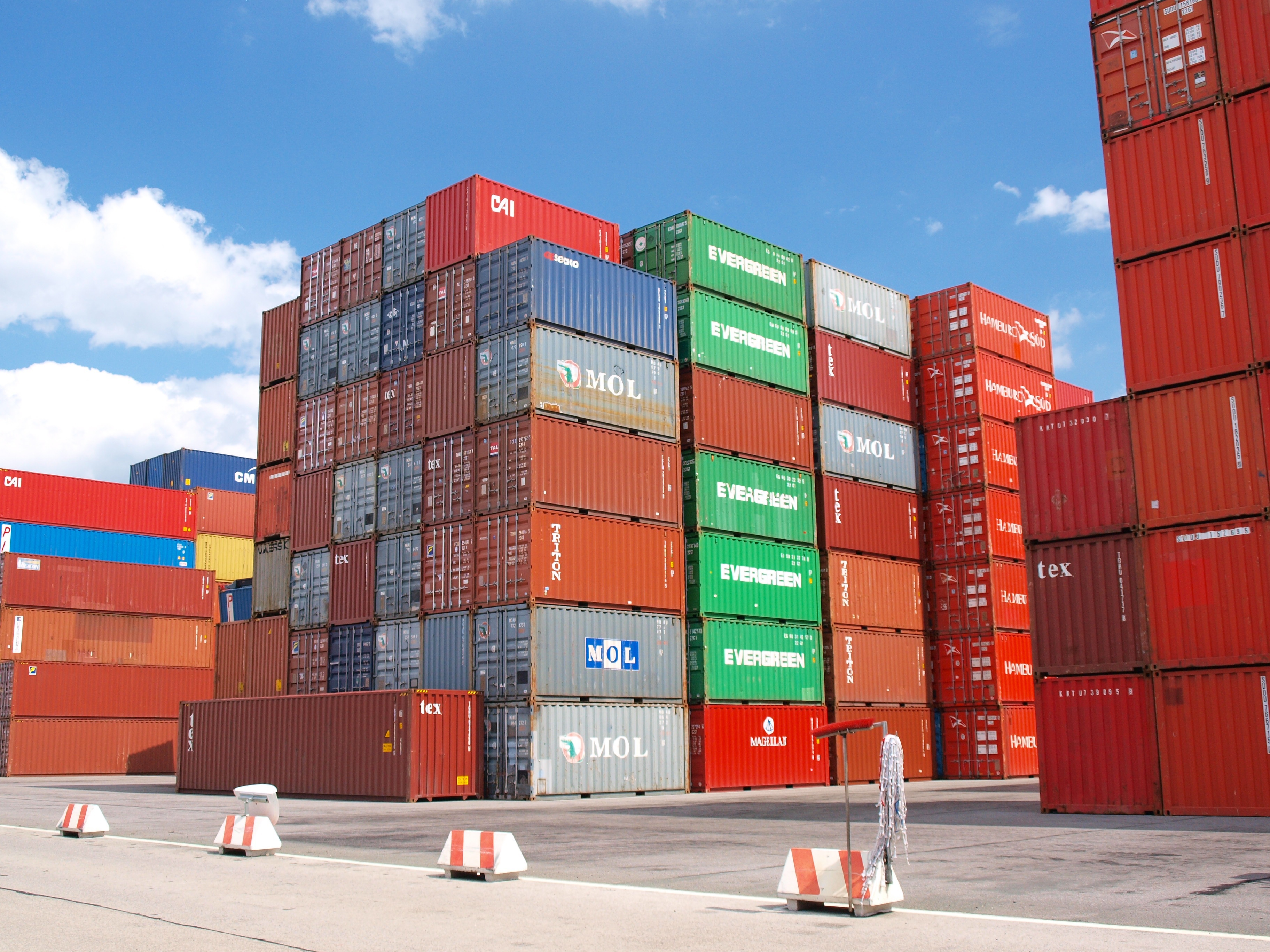 South Korea's Exports Fall 1.3% in May Amid Trump Tariff Impact, Containers are waiting to be shipped at a port.